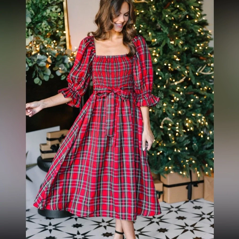 Mistletoe Plaid Dress - Picture 3 of 7